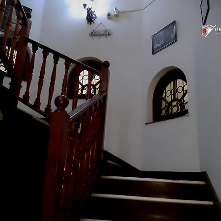 Ceylon Travel And Stay Lodge Battaramulla Exteriör bild