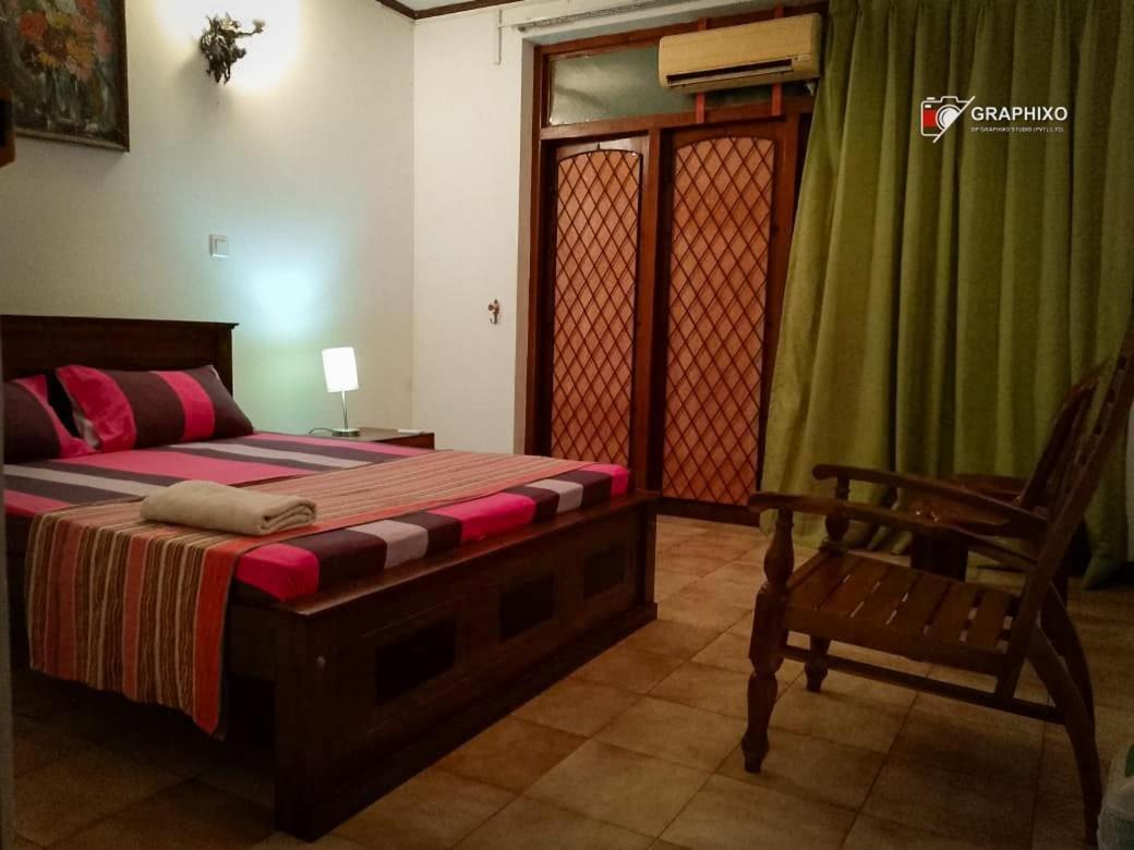 Ceylon Travel And Stay Lodge Battaramulla Exteriör bild
