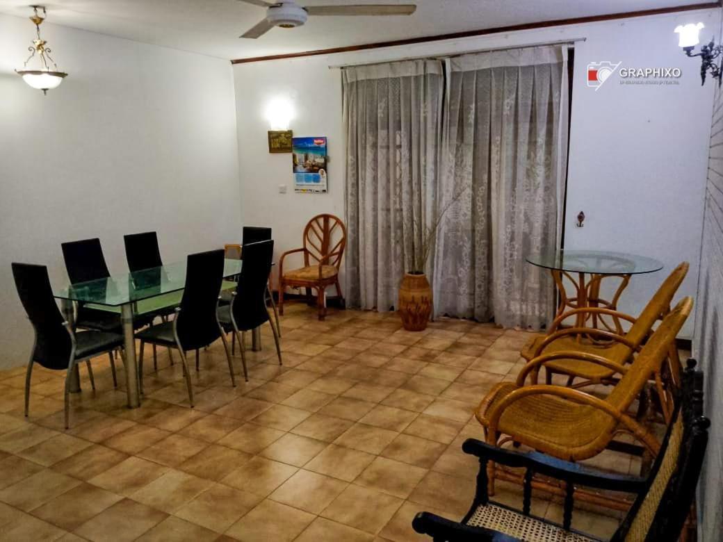 Ceylon Travel And Stay Lodge Battaramulla Exteriör bild